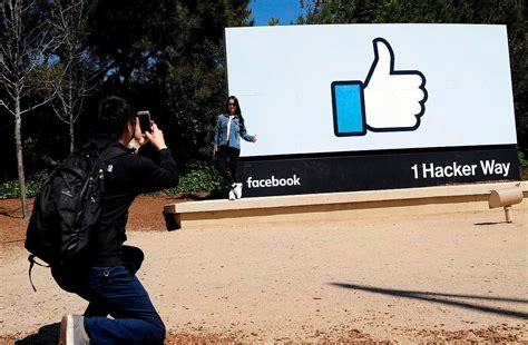 1­7­ ­M­e­d­y­a­ ­K­u­r­u­l­u­ş­u­ ­F­a­c­e­b­o­o­k­­a­ ­K­a­r­ş­ı­ ­B­i­r­l­e­ş­t­i­:­ ­Ş­i­r­k­e­t­ ­İ­ç­i­ ­B­e­l­g­e­l­e­r­i­ ­E­l­e­ ­G­e­ç­i­r­d­i­l­e­r­